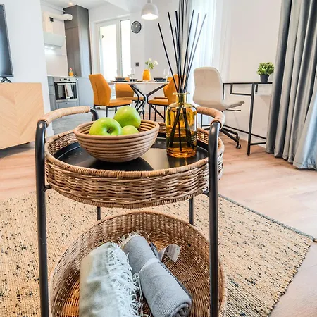 Apartment Smart - Gloria Avenue - By Openhouse *