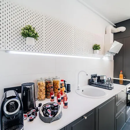 Smart - Gloria Avenue - By Openhouse *