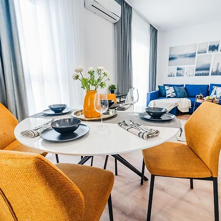 Smart - Gloria Avenue - By Openhouse *