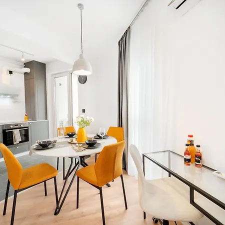 Smart - Gloria Avenue - By Openhouse *