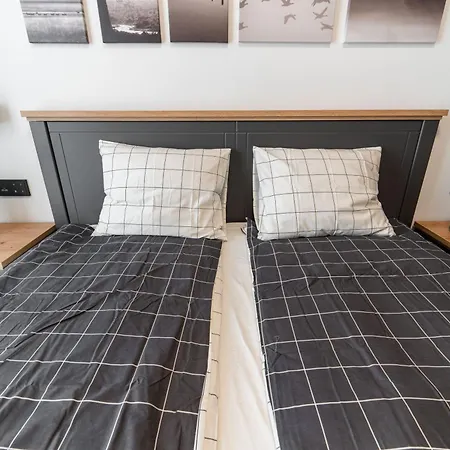 Apartment Smart - Gloria Avenue - By Openhouse *