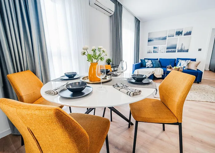 Smart - Gloria Avenue - By Openhouse *