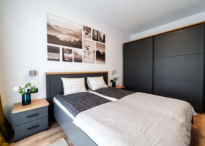 Smart - Gloria Avenue - By Openhouse Apartment