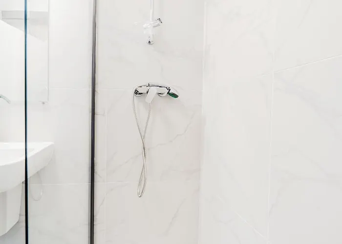 Smart - Gloria Avenue - By Openhouse *