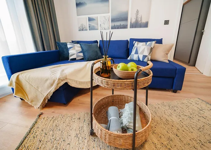 Smart - Gloria Avenue - By Openhouse *